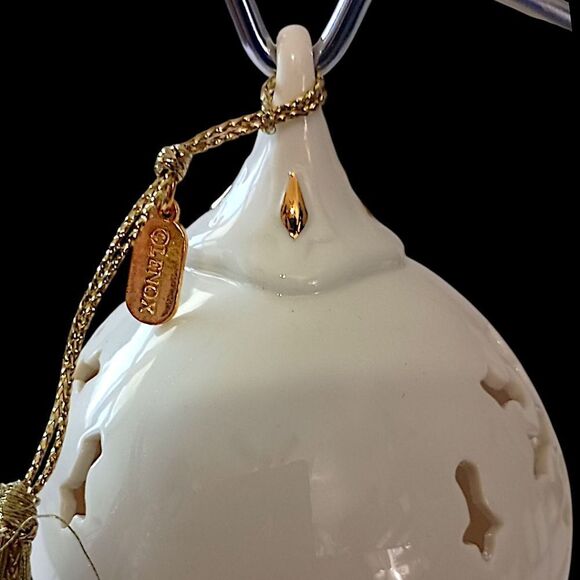 Lenox Seasons Greetings Ornament Christmas Pierced Porcelain Snowflakes Vintage - Picture 7 of 15